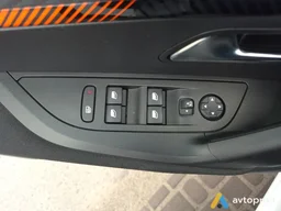 Photo 4 - Peugeot 2008 2022