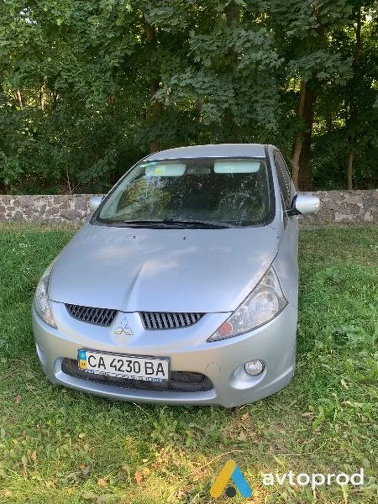 Фото 4 - Mitsubishi Grandis 2008