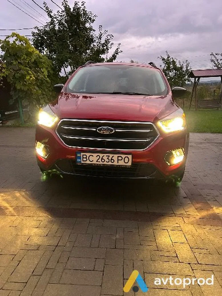 Фото 2 - Ford Escape 2017