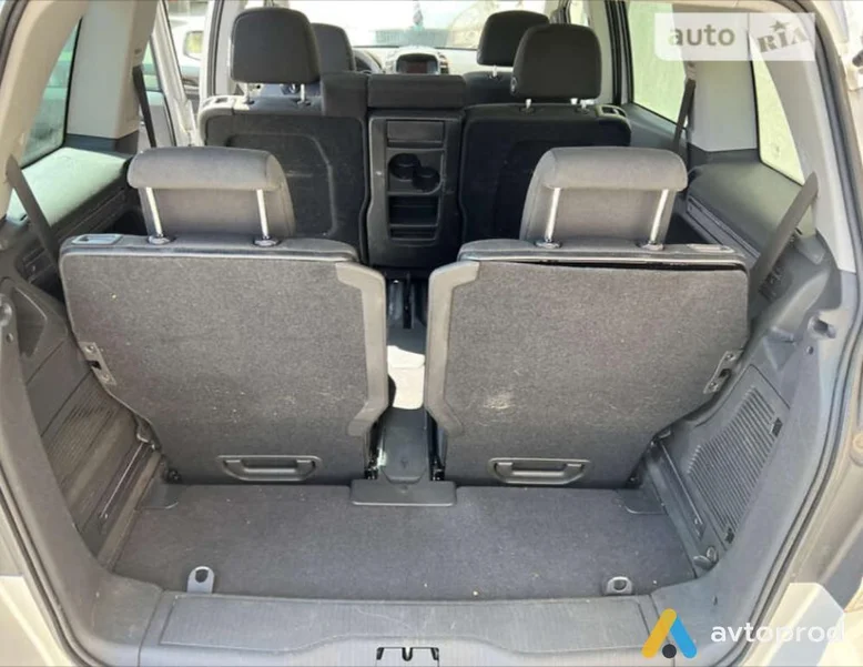 Фото 1 - Opel Zafira 2014