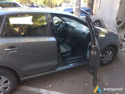 Photo 3 - Volkswagen Polo 2012