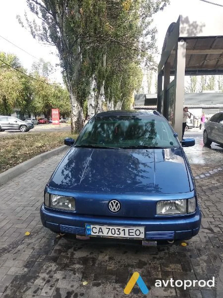 Фото 4 - Volkswagen Passat 1990