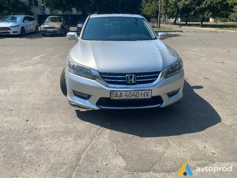 Фото 3 - Honda Accord 2014