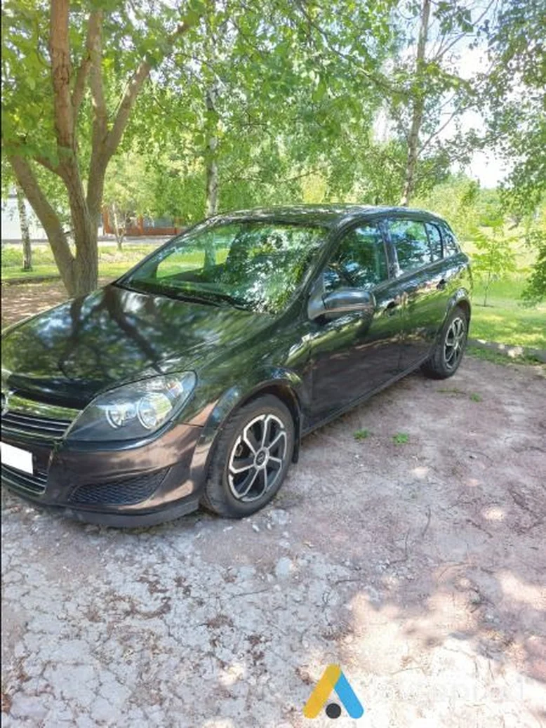 Фото 3 - Opel Astra 2012