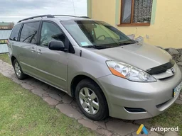 Photo 2 - Toyota Sienna 2006