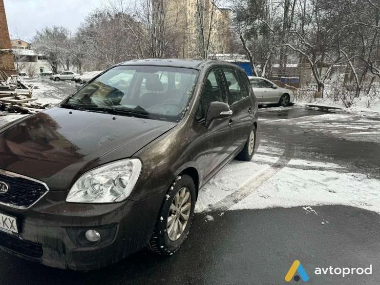 Фото 1 - Kia Carens 2011