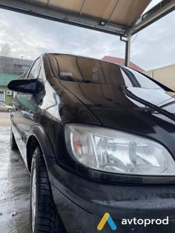 Photo 2 - Opel Zafira 2001