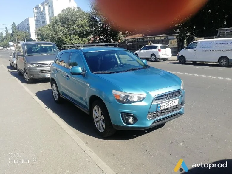 Фото 1 - Mitsubishi Outlander 2013