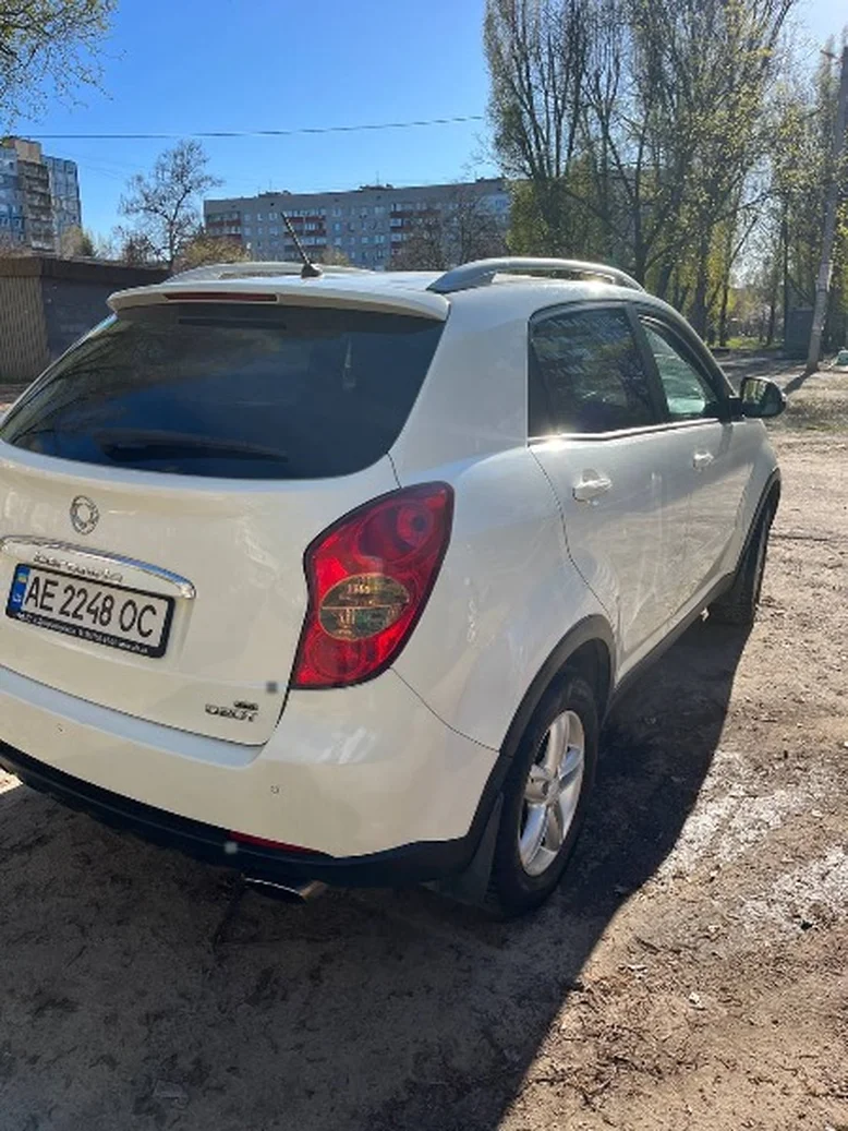 Фото 4 - SsangYong Korando 2011