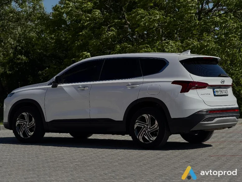 Photo 3 - Hyundai Santa FE 2020