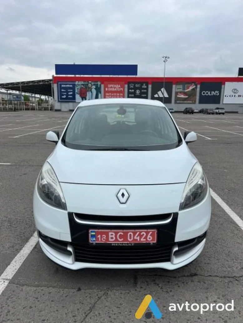 Фото 3 - Renault Scenic 2012