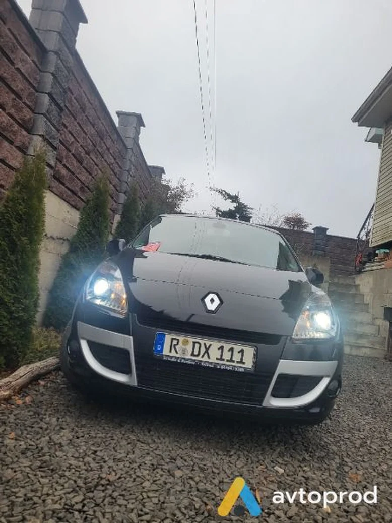 Фото 1 - Renault Scenic 2012