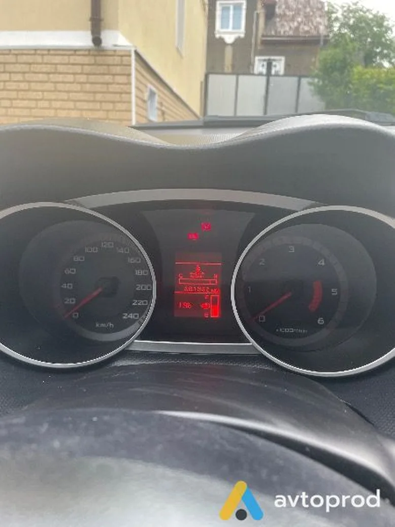 Фото 2 - Mitsubishi Outlander 2007