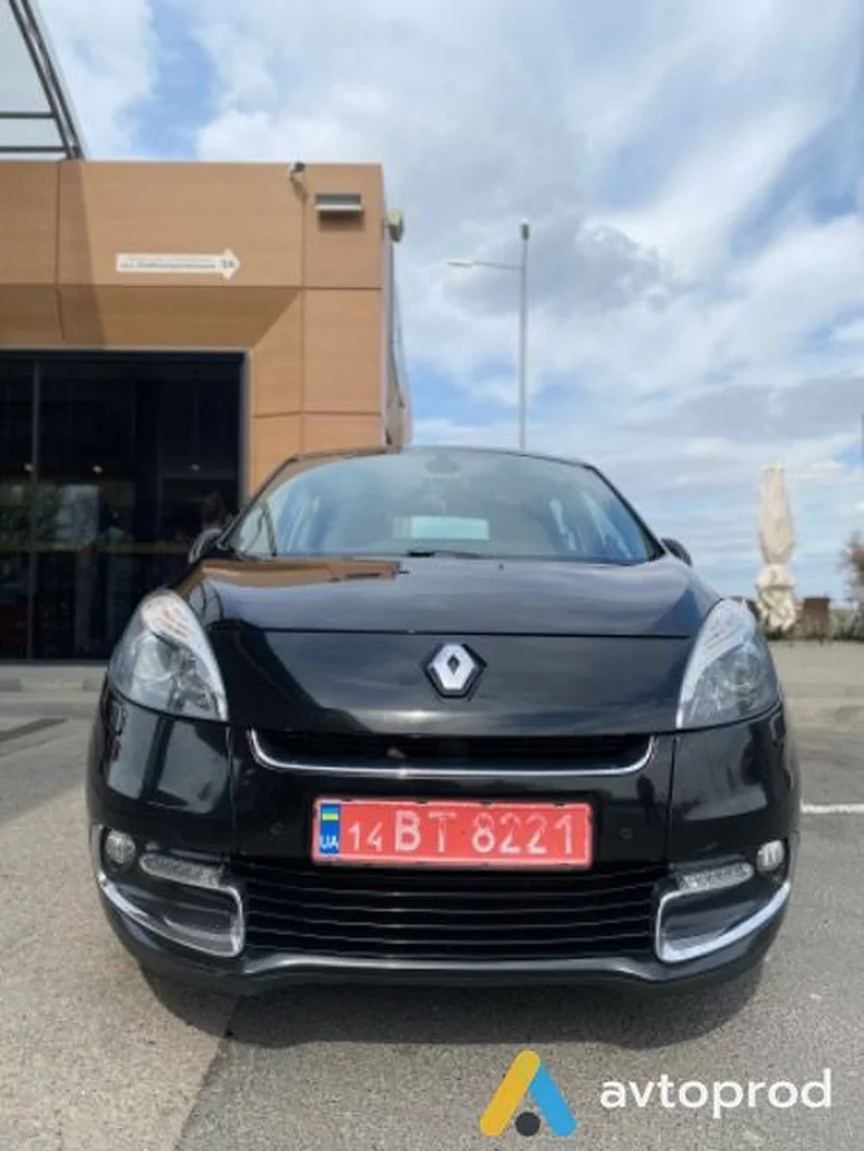 Фото 2 - Renault Scenic 2012