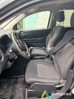 Photo 3 - Jeep Compass 2011