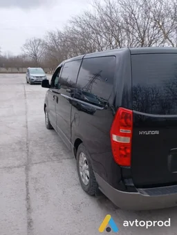Photo 2 - Hyundai H-1 2008