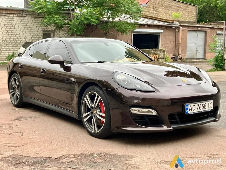 Фото 1 - Porsche Panamera 2013