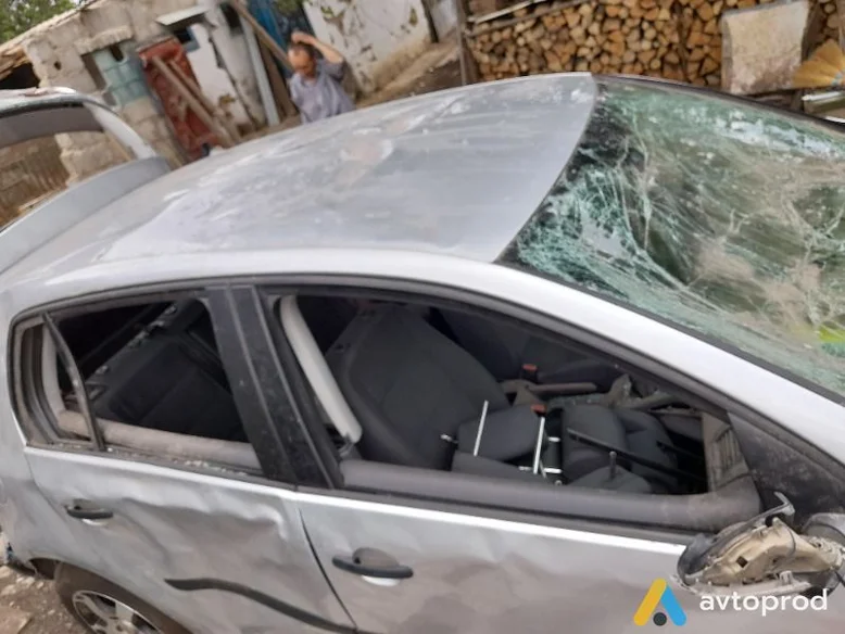 Фото 1 - Volkswagen Golf 2003