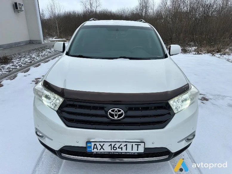 Фото 3 - Toyota Highlander 2012