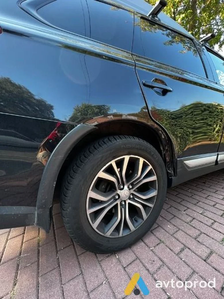 Фото 3 - Mitsubishi Outlander 2017