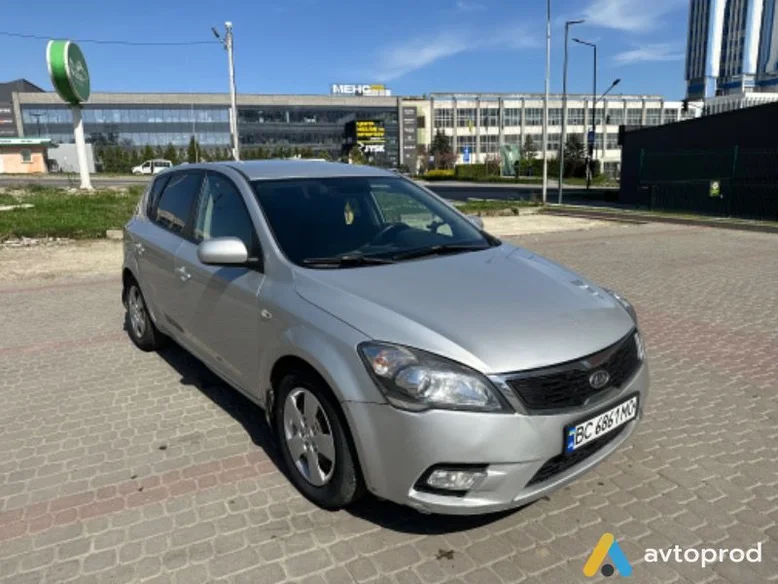 Фото 1 - Kia Cee'd 2010