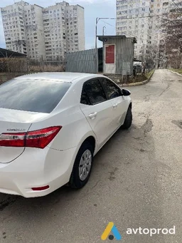 Photo 2 - Toyota Corolla 2017