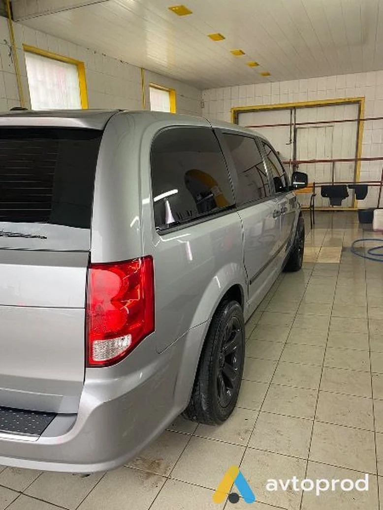Фото 3 - Dodge Caravan 2014