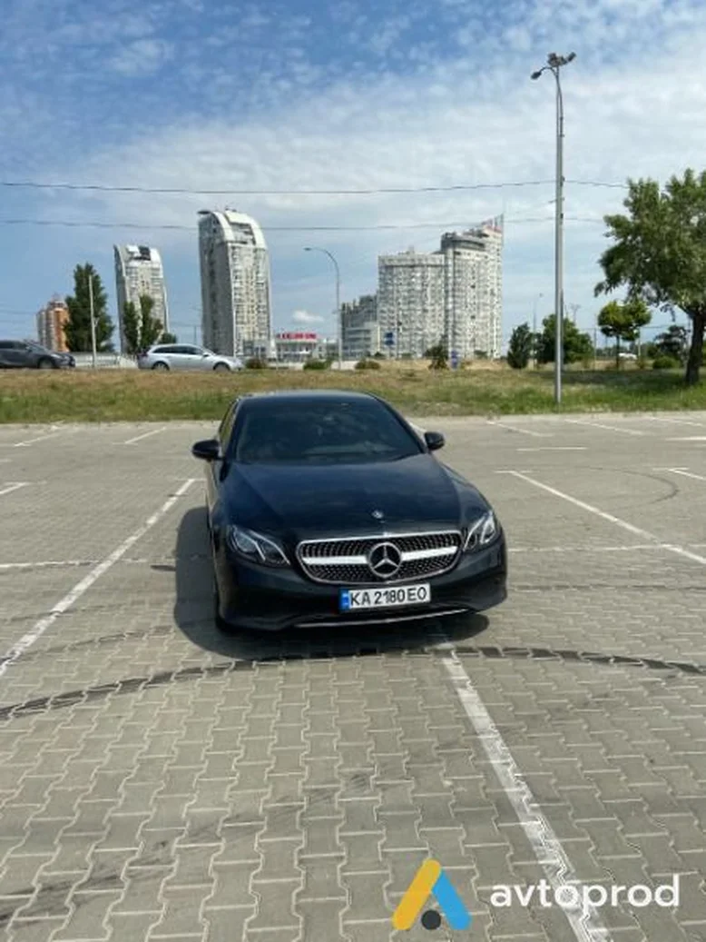 Фото 2 - Mercedes-Benz E-class 2019