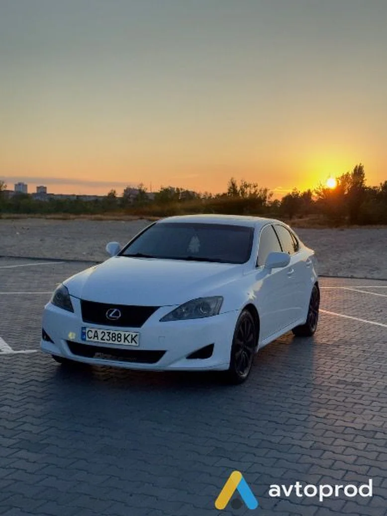Фото 3 - Lexus IS 2006