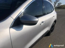 Photo 4 - Ford Escape 2020