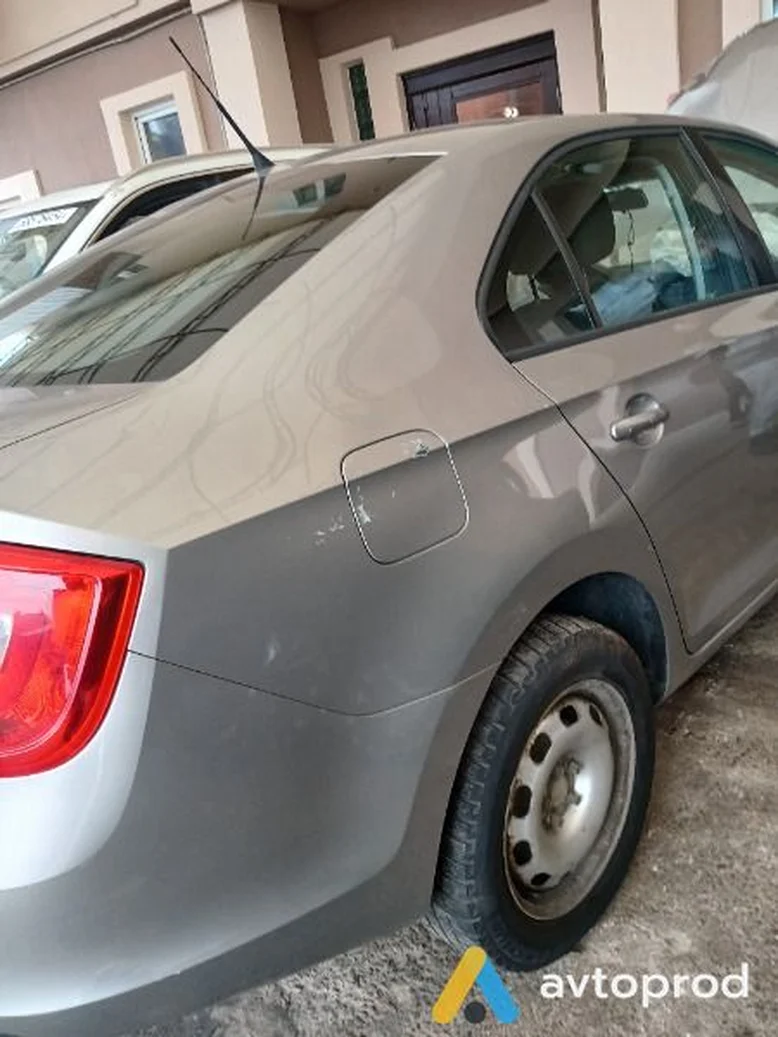 Фото 1 - Skoda Rapid 2013