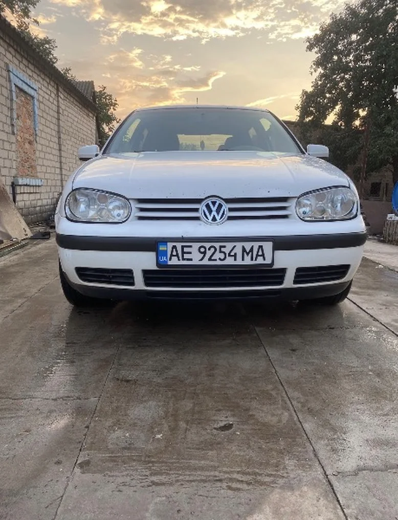 Фото 2 - Volkswagen Golf 1998