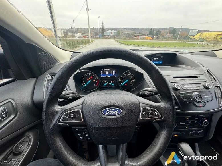 Фото 2 - Ford Escape 2018
