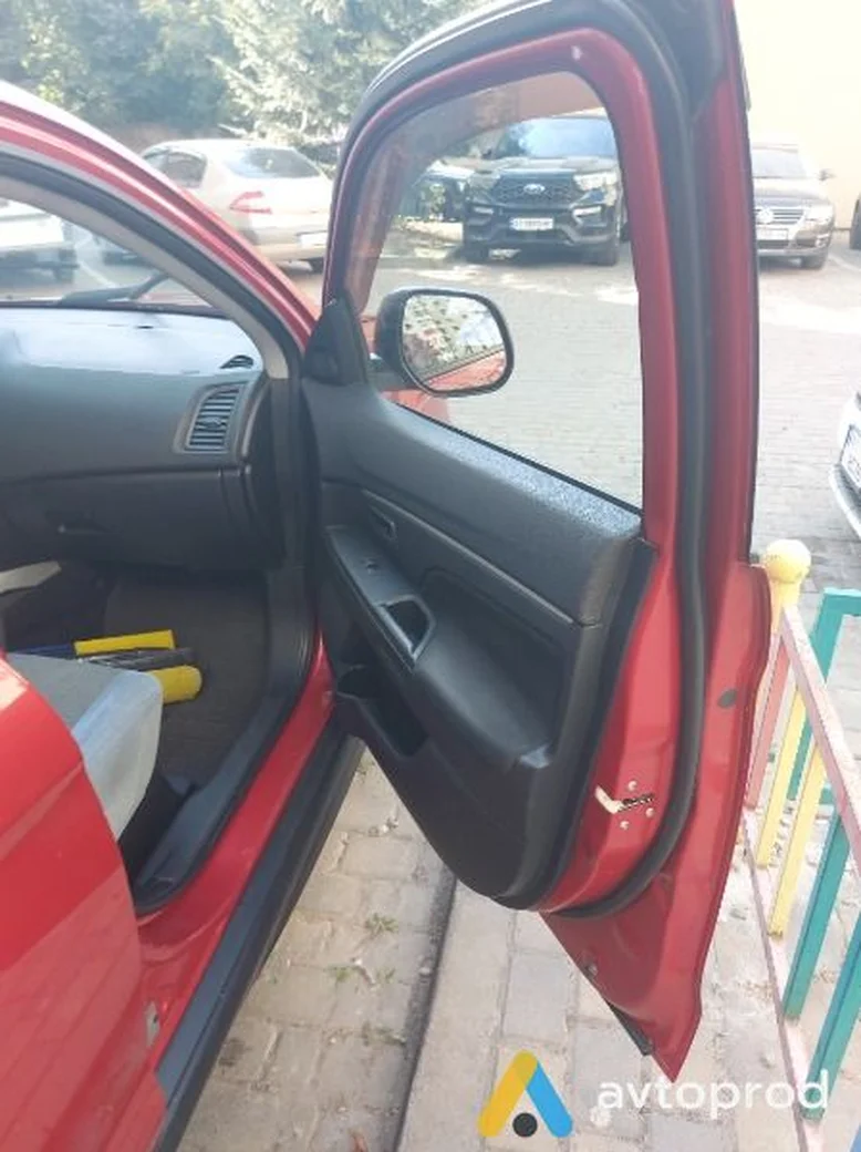 Фото 3 - Mitsubishi ASX 2012