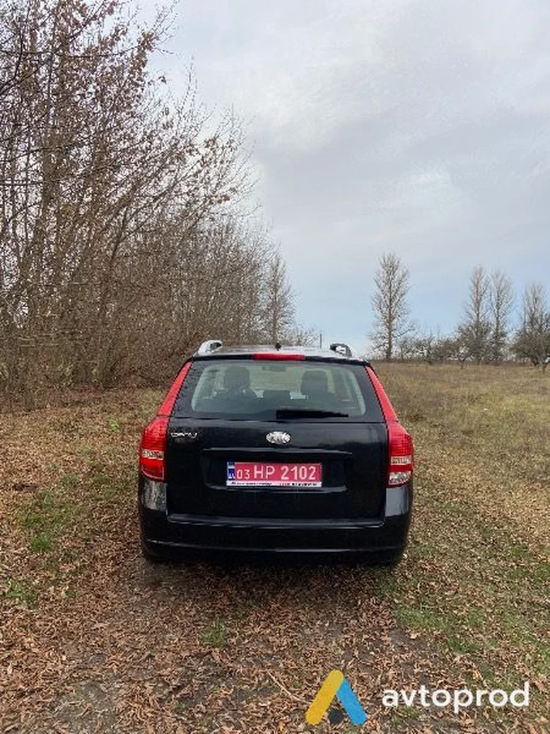 Фото 3 - Kia Cee'd 2010