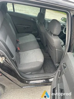 Фото 4 - Opel Astra 2006