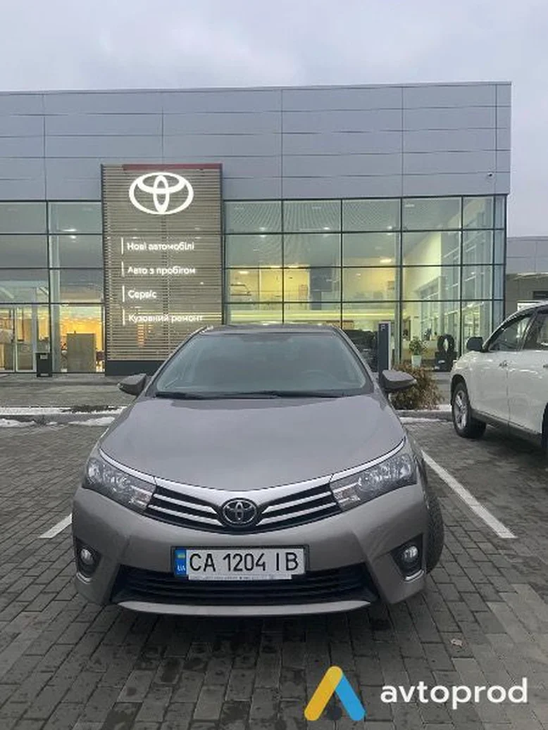 Фото 1 - Toyota Corolla 2014