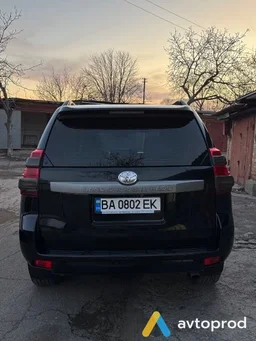 Photo 3 - Toyota Land Cruiser 2013