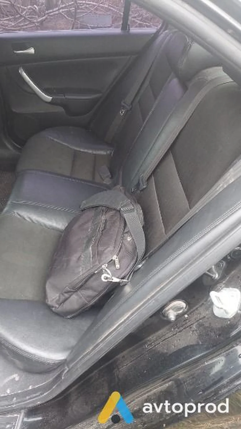 Фото 4 - Honda Accord 2005