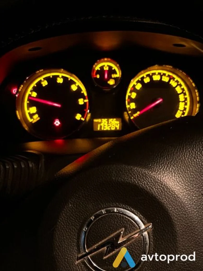 Фото 1 - Opel Antara 2012