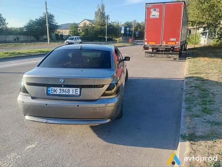 Фото 2 - BMW 7er 2004