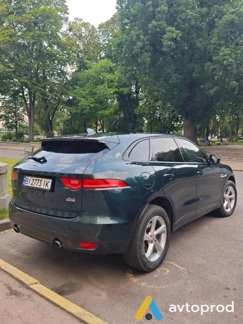 Фото 2 - Jaguar F-Pace 2017