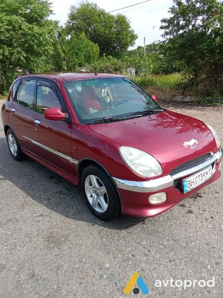 Фото 2 - Daihatsu Sirion 2001