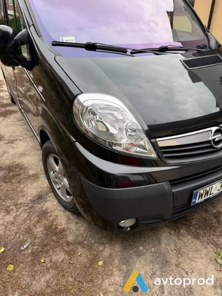 Фото 1 - Opel Vivaro 2013