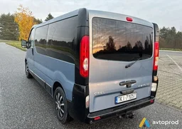 Фото 4 - Opel Vivaro 2011