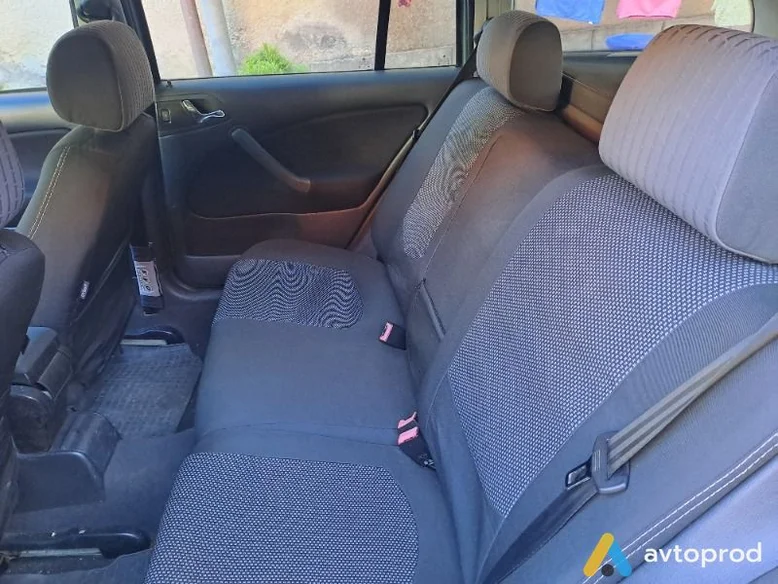 Фото 4 - Skoda Octavia 2002