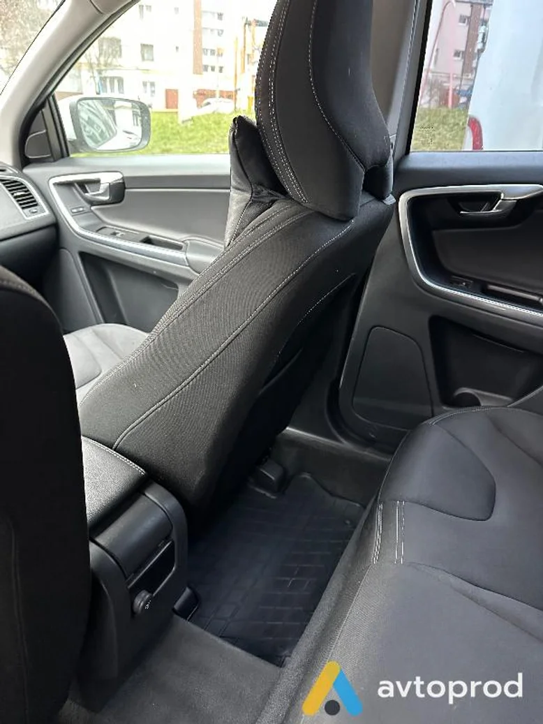 Фото 4 - Volvo XC60 2015
