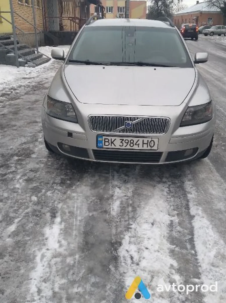 Фото 1 - Volvo V50 2004