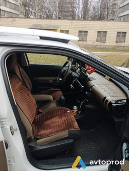 Фото 3 - Citroen C4 2015