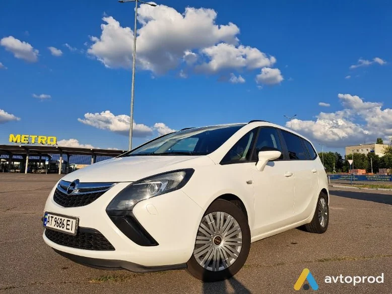 Фото 4 - Opel Zafira 2014